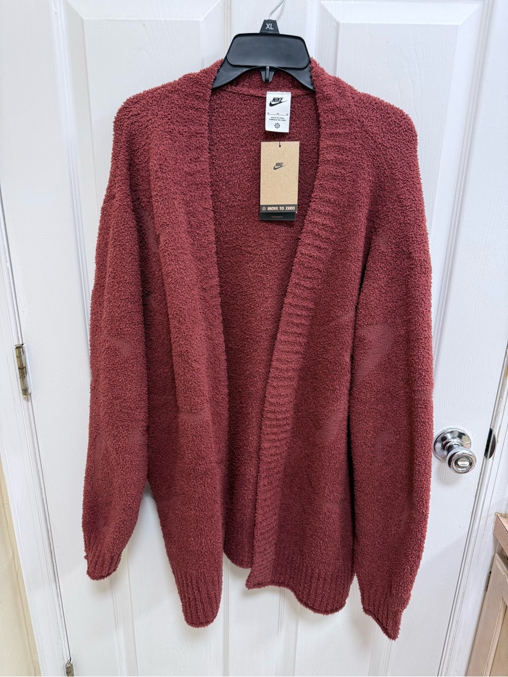 NWT Nike Sportswear Women’s Phoenix Cozy Bouclé in Red Sepia, Size Medium - Picture 3 of 7